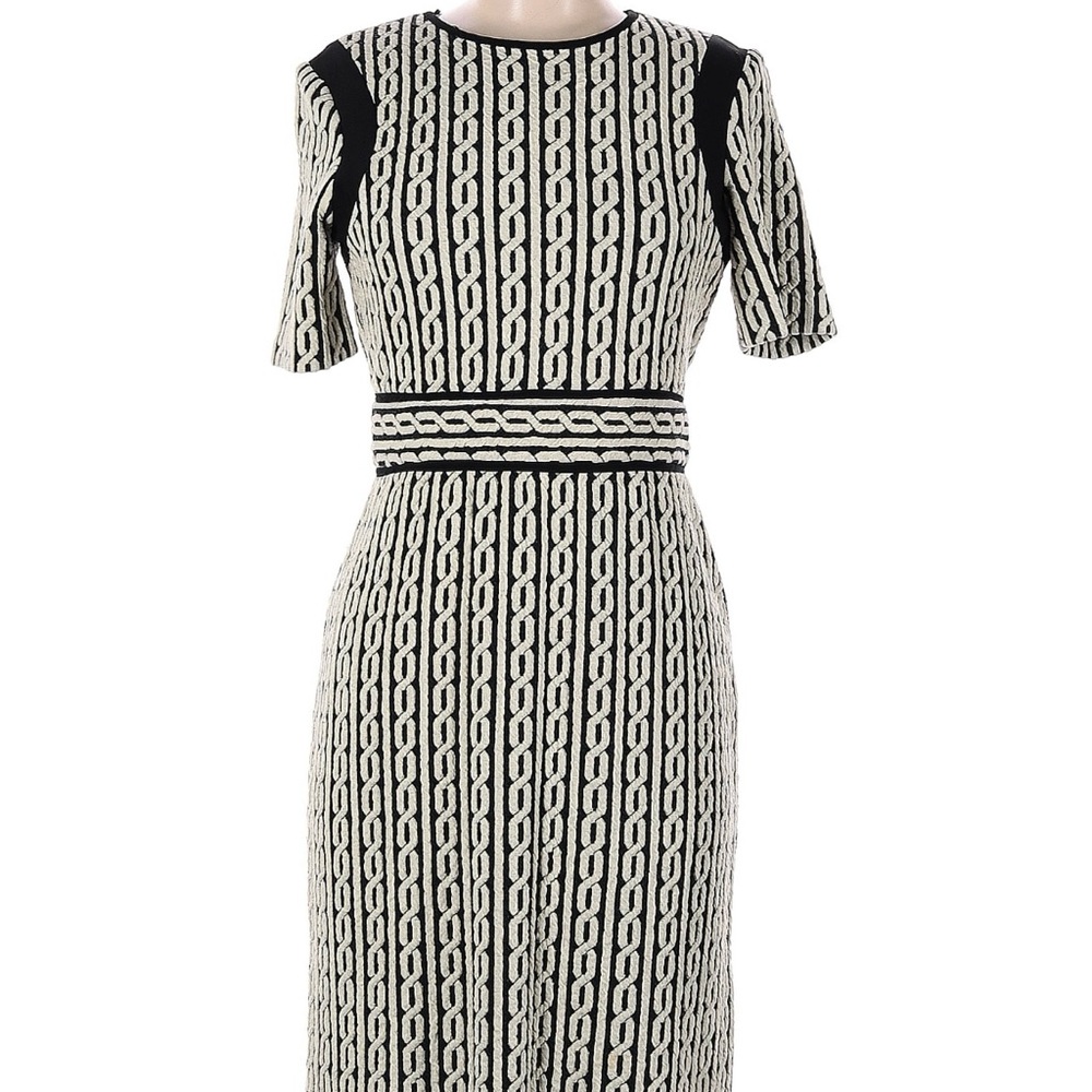 Gabby Skye Black and White Patterned Dress